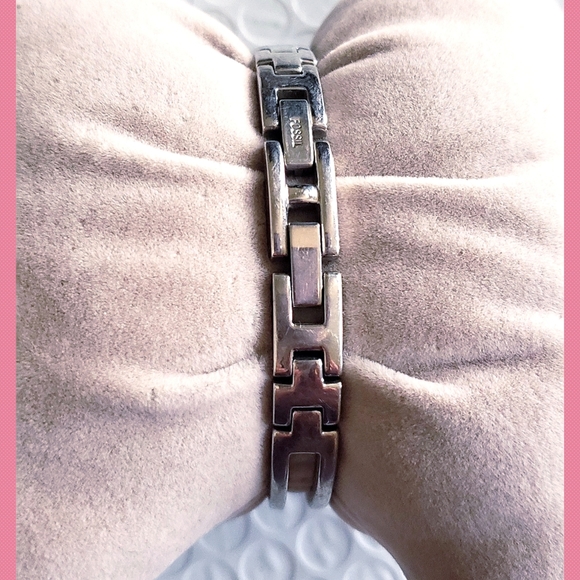 Fossil F2 Purple/Pink Watch